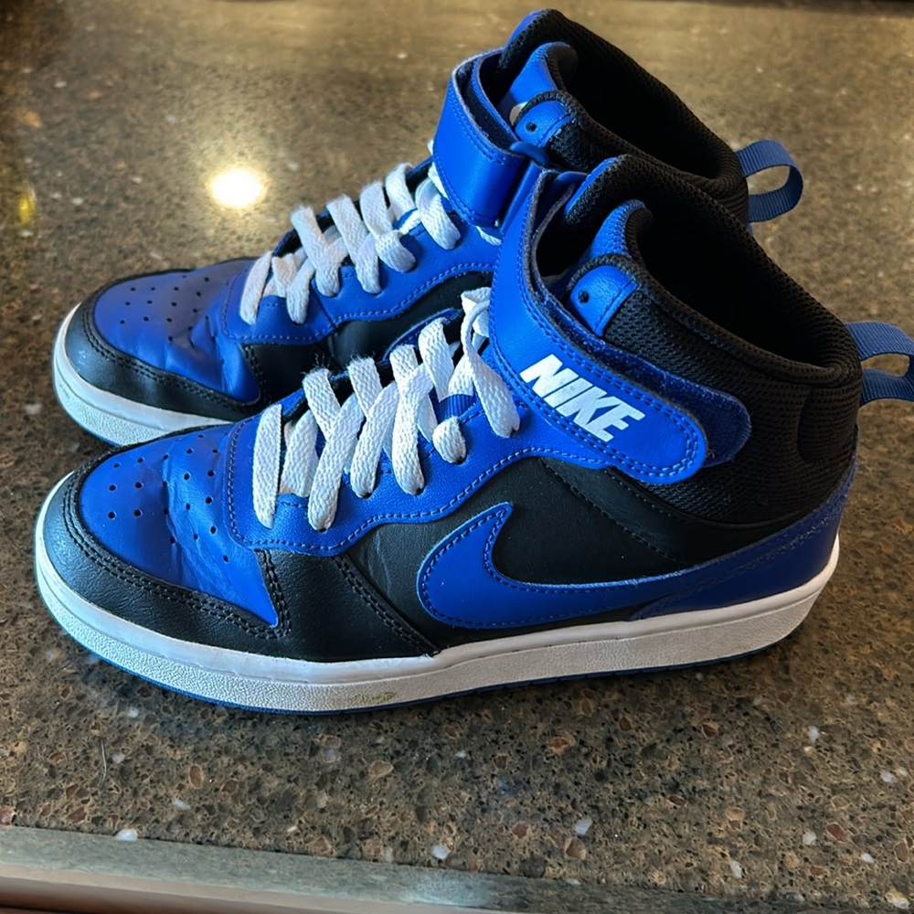 Nike shoes
